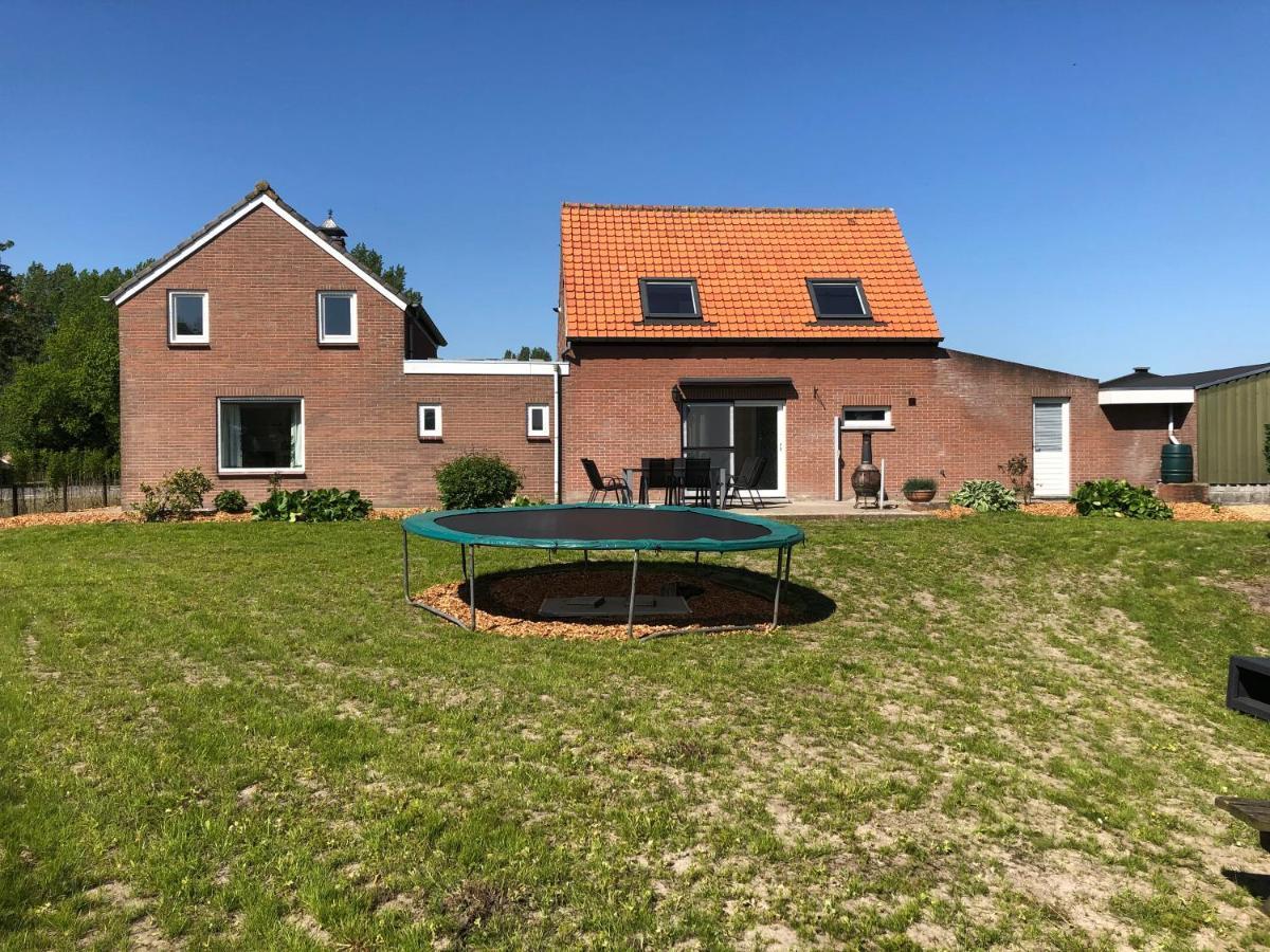 Huisje Op Den Diek Sint Kruis Exterior photo