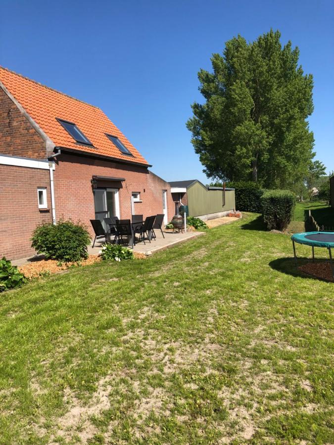 Huisje Op Den Diek Sint Kruis Exterior photo